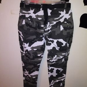 Army jeans w/belt